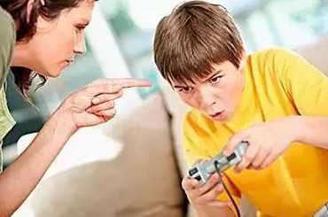 13歲孩子叛逆不上學