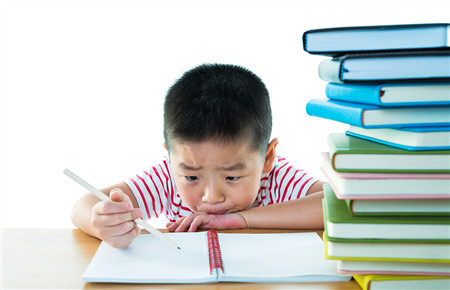 9歲孩子不想上學怎么辦