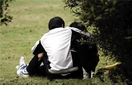 孩子13歲早戀