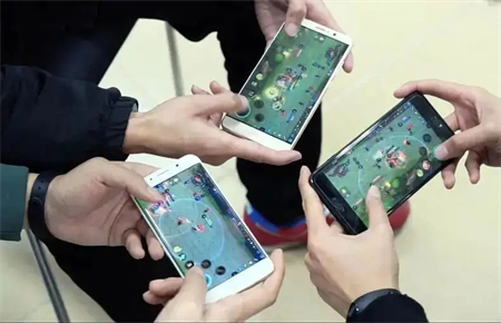 孩子玩手機上癮家長該怎么辦