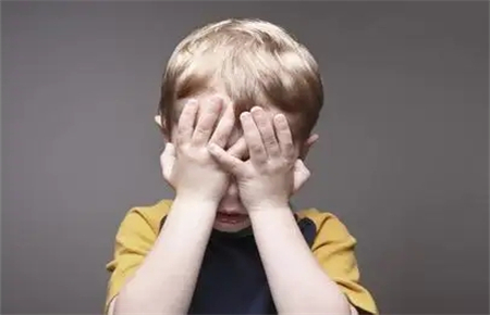 孩子愛撒謊是什么原因造成的