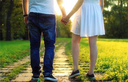 如何處理初中女孩子早戀
