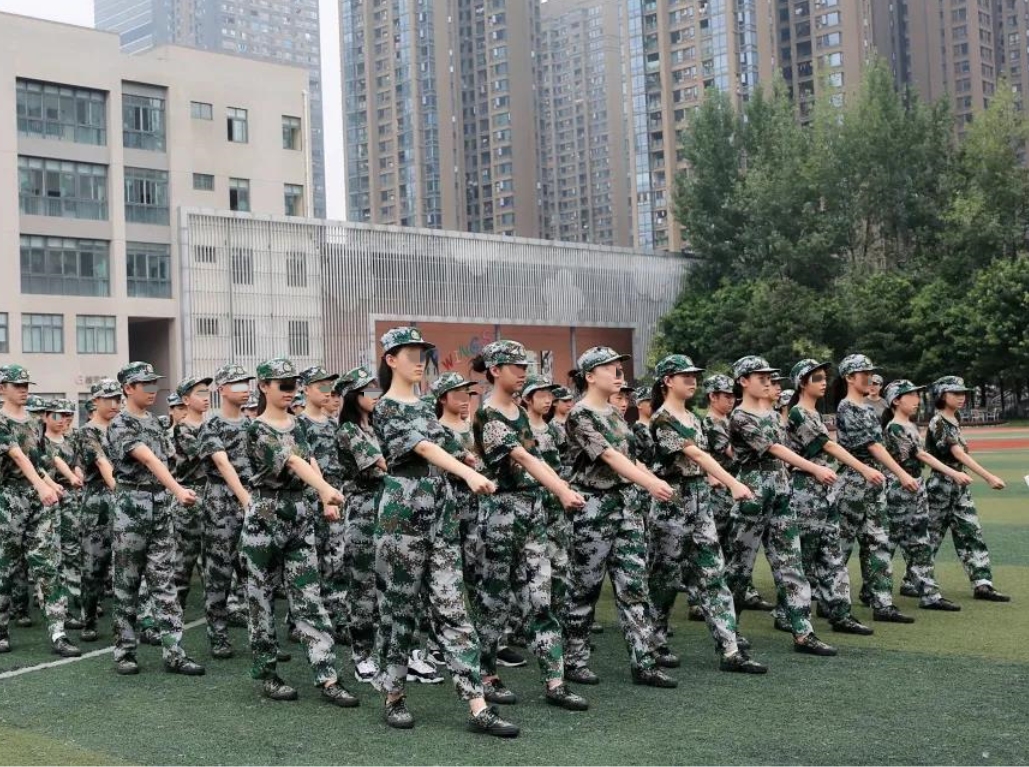 啃老,青少年封閉式教育學校