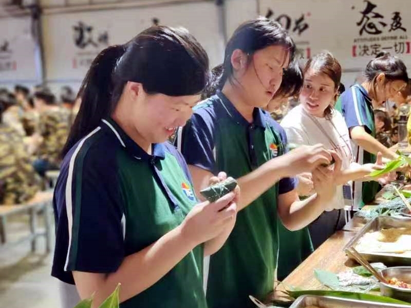 孤僻,青少年封閉式教育學校